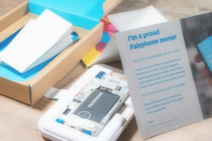 Phone's Packaging and Documentation